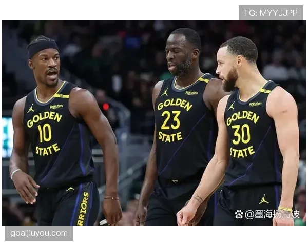 NBA篮球规则里防守三秒到底要怎么判定才算违例？